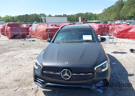 2021 Mercedes-Benz Glc 300 4Matic Suv z USA, uszkodzony, nr VIN W1N0G8EBXMF995869